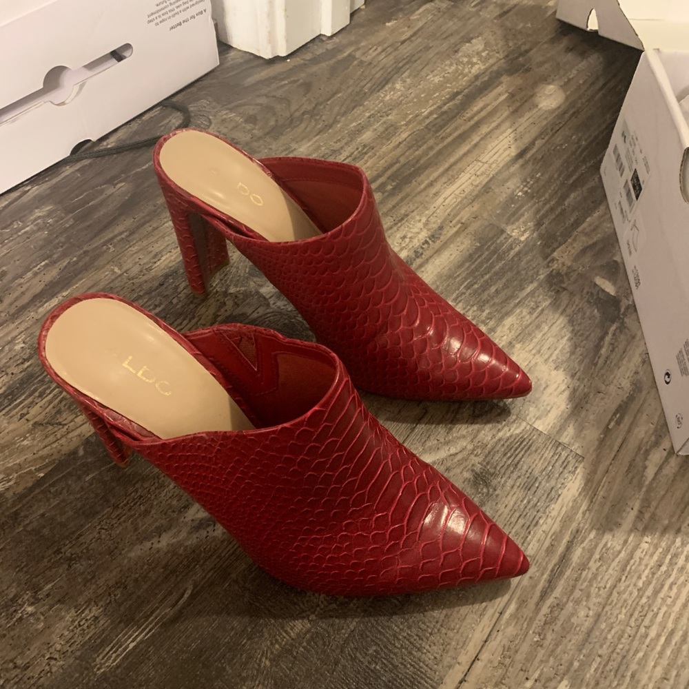 Red mule